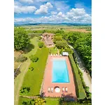 Bramasole Large Private Pool Wifi *